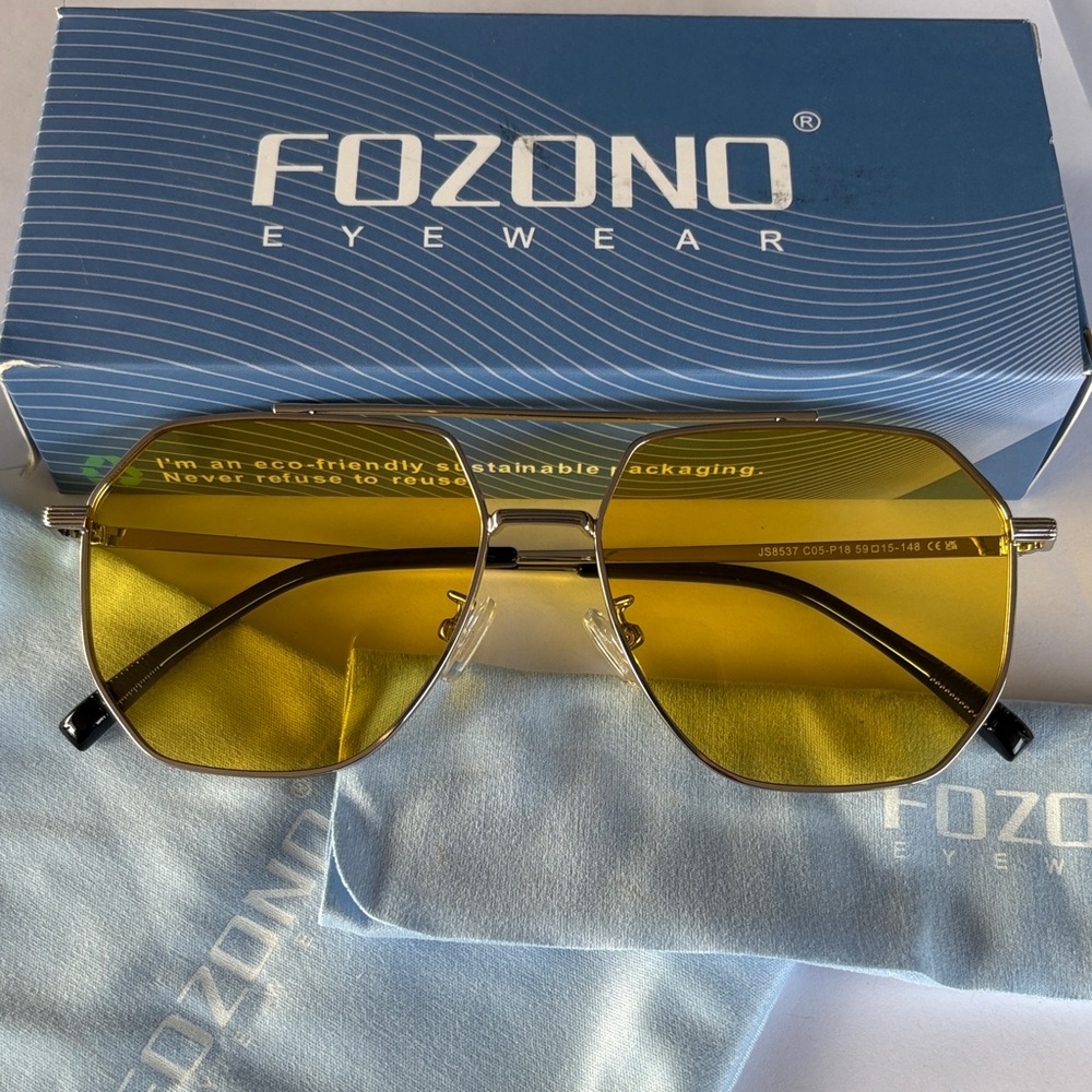 Women's Gold Aviator Sunglasses